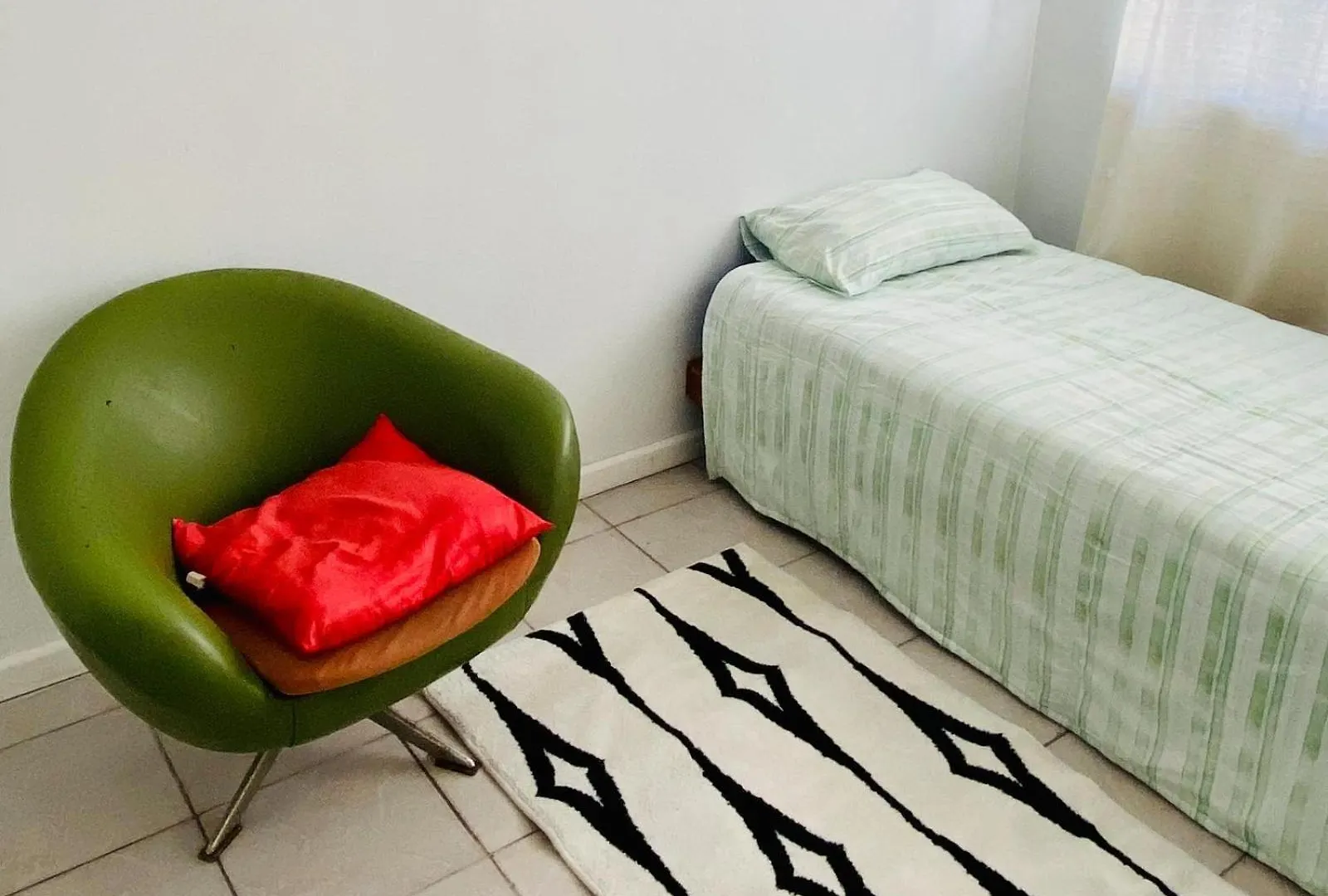 Le Leu Self Catering Apartment Cape Town
